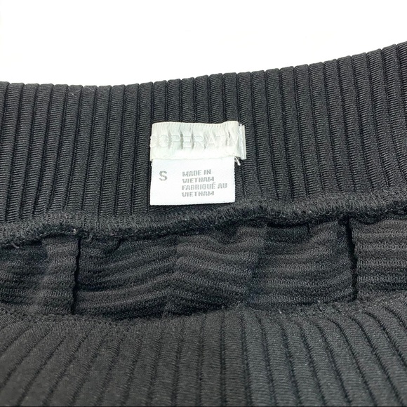 Cooperative Mini-Skirt - Small - Picture 5 of 9